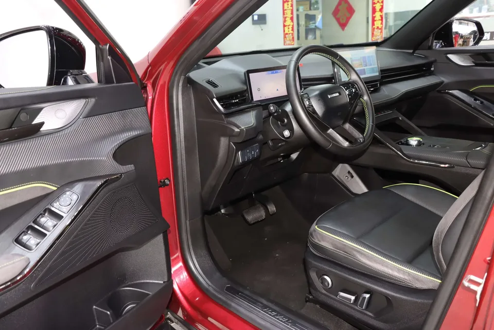 Haval H6S Haval H6S 2022 1.5T DHT Smart Running Edition 2022 — thumbnail 5
