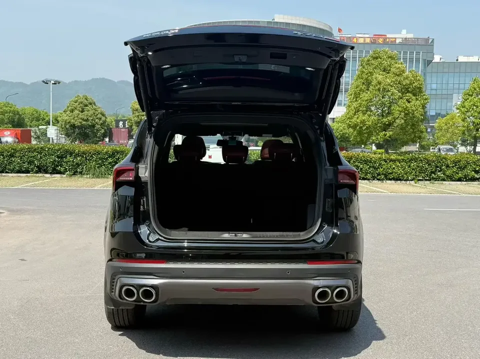 Jetour Jietu X70 PLUS Jietu X70 PLUS 2024 Champion Edition 1.5T DCT Champion MAX 5 Seaters 2024 — thumbnail 3