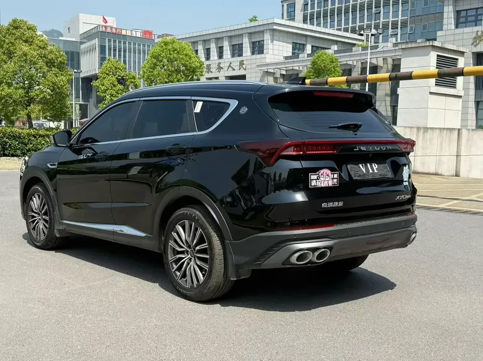 Jetour Jietu X70 PLUS Jietu X70 PLUS 2024 Champion Edition 1.5T DCT Champion MAX 5 Seaters 2024 — thumbnail 4