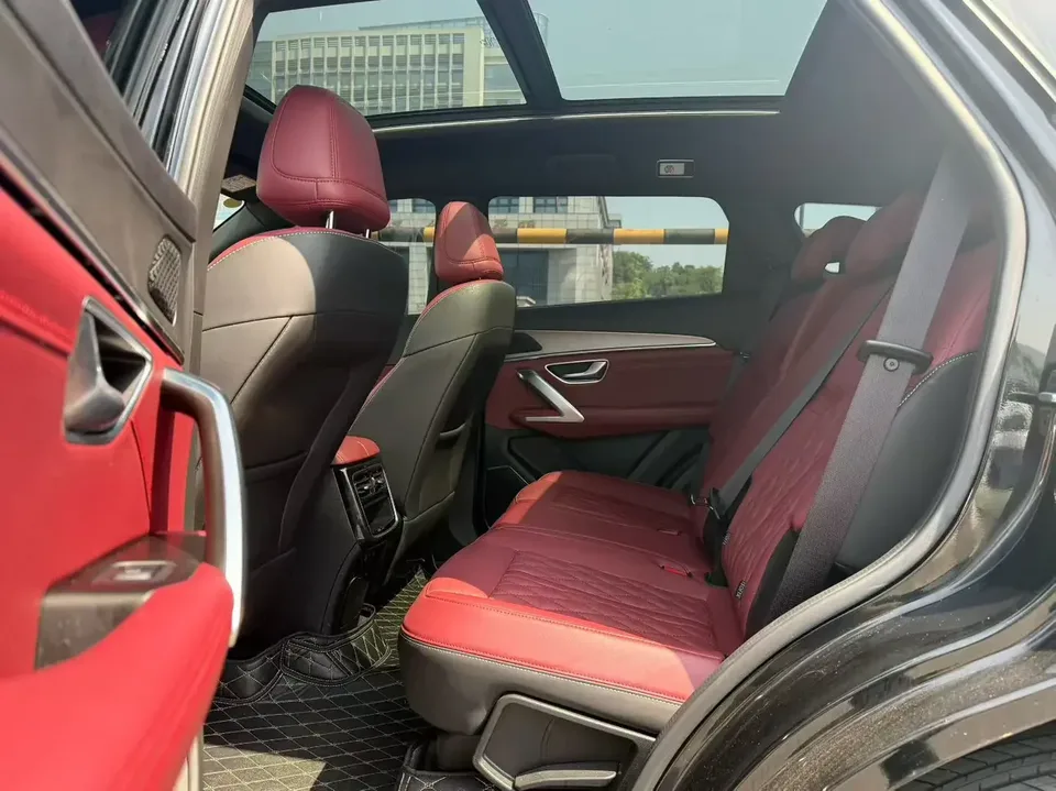 Jetour Jietu X70 PLUS Jietu X70 PLUS 2024 Champion Edition 1.5T DCT Champion MAX 5 Seaters 2024 — thumbnail 5
