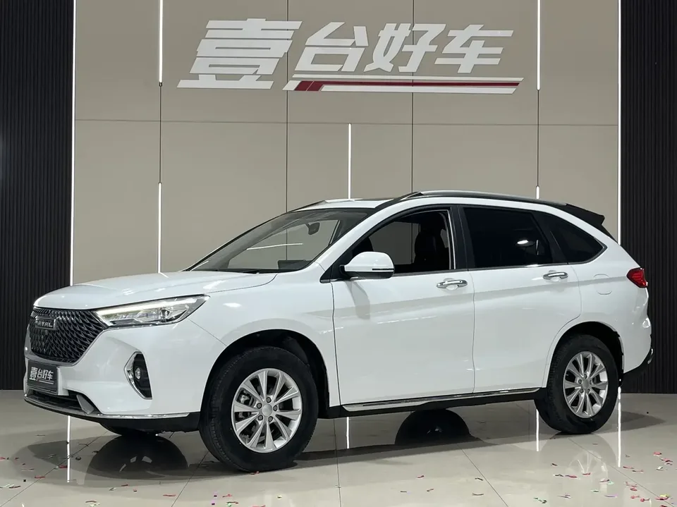 Haval M6 Haval M6 2021 PLUS 1.5T DCT Luxury Intelligent Connection 2022 — photo 1, buy with delivery to Moscow
