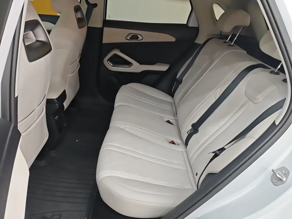 BYD Yuan Up Yuan UP 2024 401KM Leading Type 2025 — миниатюра 3