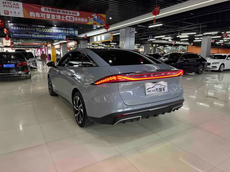 Geely Galaxy L6 Galaxy L6 2023 1.5T DHT 125km Starship 2024 — миниатюра 4