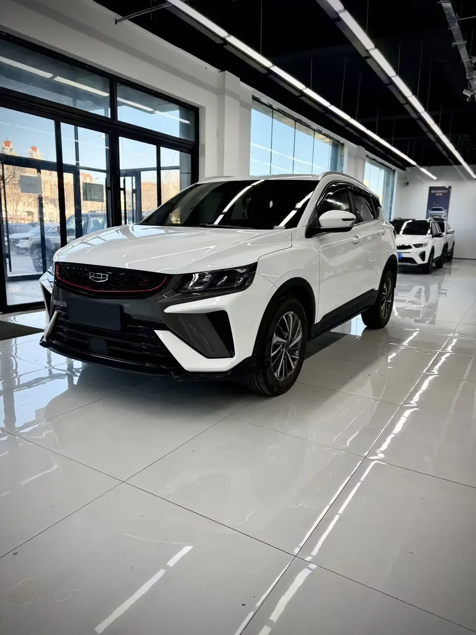 Geely Coolray SX11 Binyue 2021 240T DCT Platinum Edition 2022 — photo 1, buy with delivery to Moscow