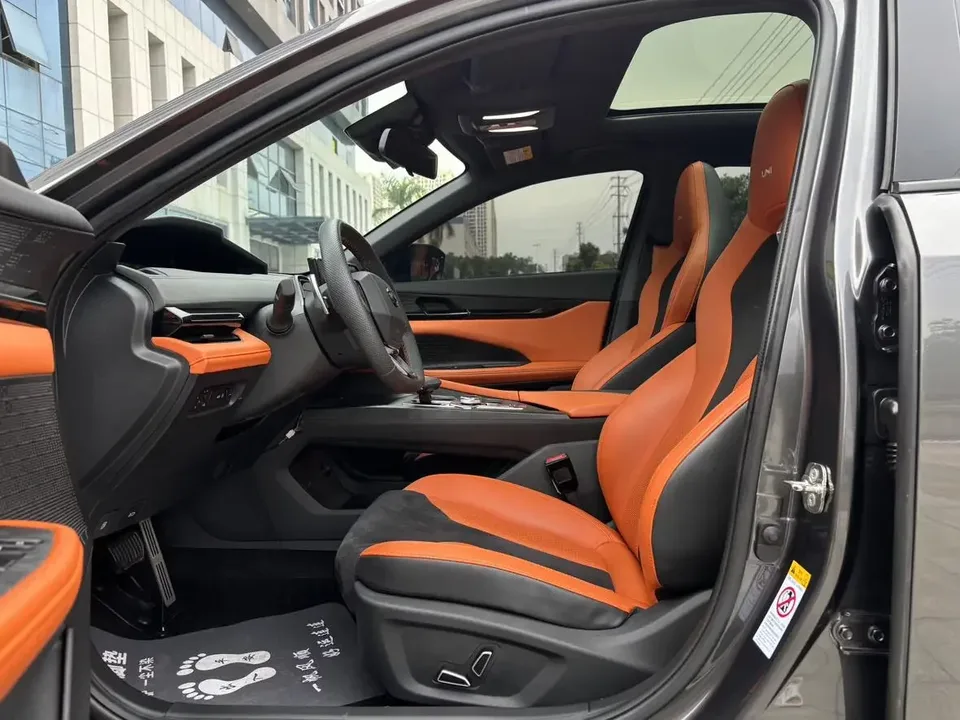Changan UNI-V Changan UNI-V 2023 1.5T Sports Edition 2023 — thumbnail 4