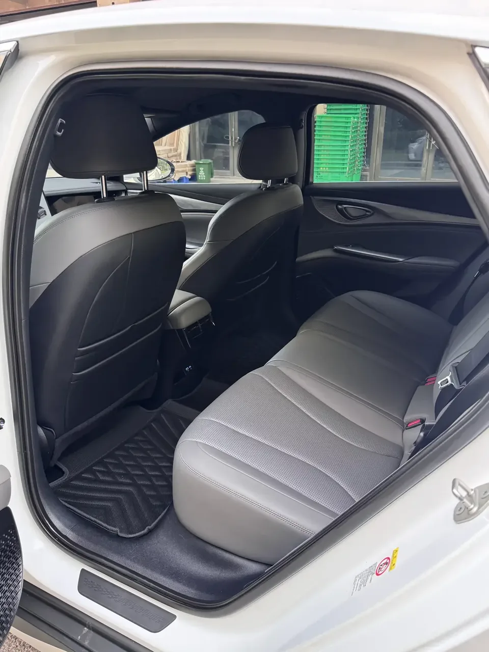 BYD Seal DM Seal DM 2024 Honor Edition DM-i 1.5L 121KM Elite 2024 — thumbnail 5