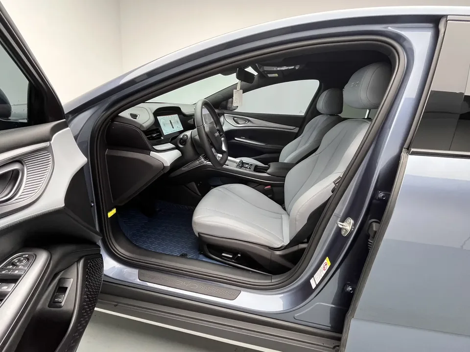 BYD Seal DM Seal DM 2024 Honor Edition DM-i 1.5L 121KM Luxury Model 2024 — thumbnail 5