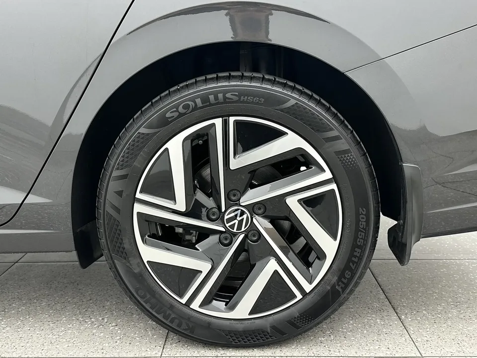 Volkswagen Sagitar Sagitar 2025 300TSI DSG Beyond Edition 2025 — thumbnail 3