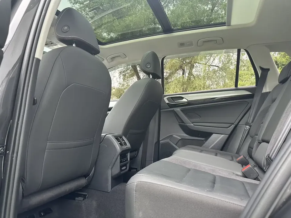 Volkswagen Tayron Tanyue 2020 280TSI 2WD Luxury Smart Edition 2022 — thumbnail 3