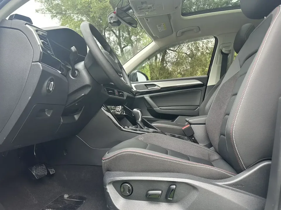 Volkswagen Tayron Tanyue 2020 280TSI 2WD Luxury Smart Edition 2022 — thumbnail 5