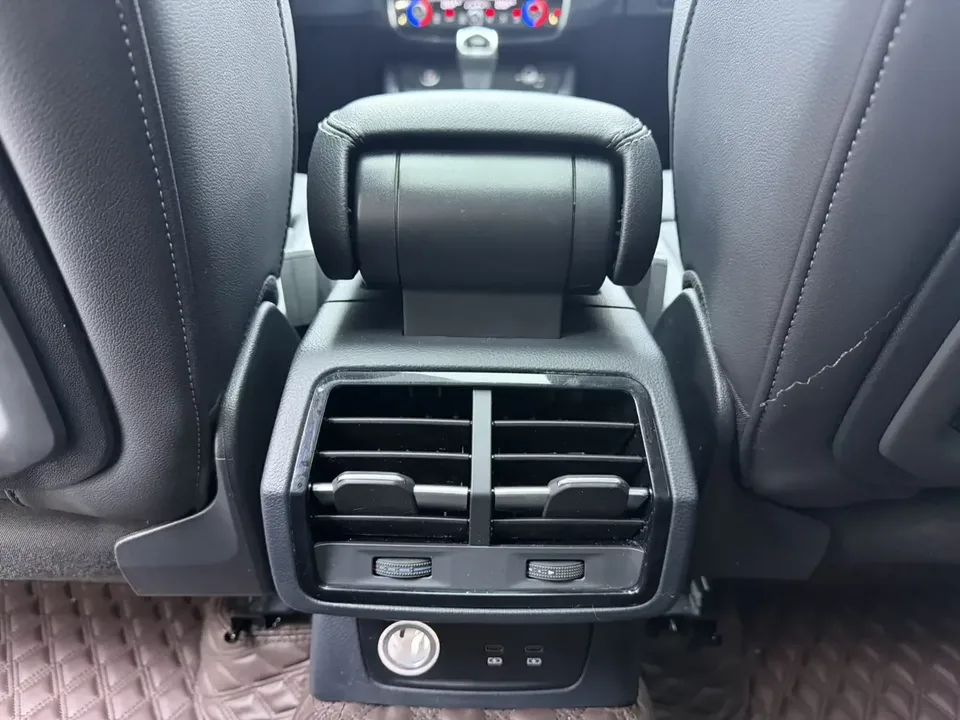 Audi Q3 Audi Q3 2023 35 TFSI Stylish Dynamic 2022 — миниатюра 3