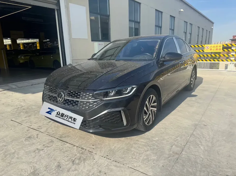 Volkswagen Lavida Lavida 2023 280TSI DSG Starry Sky Edition 2022 — photo 1, buy with delivery to Moscow