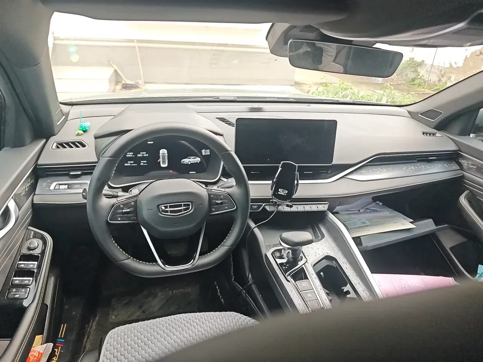 Geely Preface Xing Rui 2023 1.5T Kunlun Edition 2023 — thumbnail 3