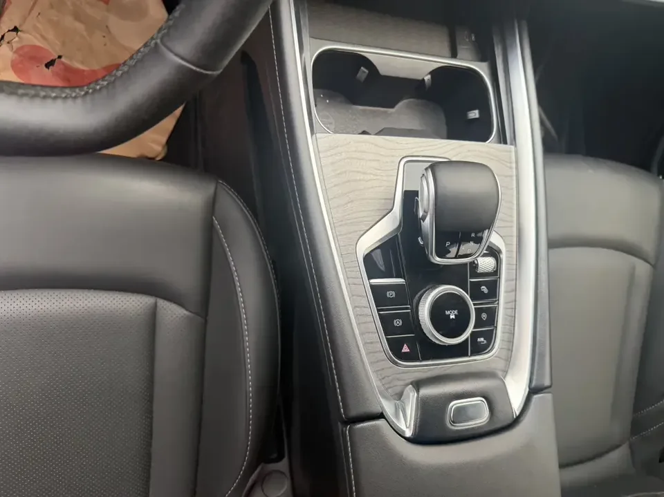 Chery Tiggo 8 Pro Tiggo 8 PRO 2024 Champion Edition 290T 2WD Shining Edition 7 Seaters 2023 — thumbnail 4