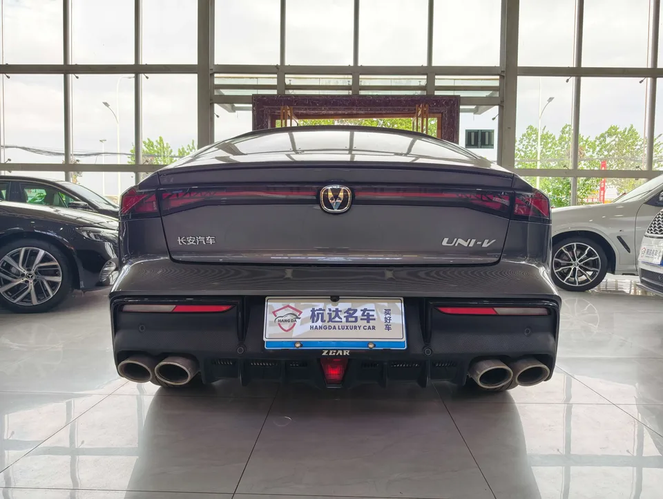 Changan UNI-V Changan UNI-V 2023 1.5T Sports Edition 2024 — thumbnail 2