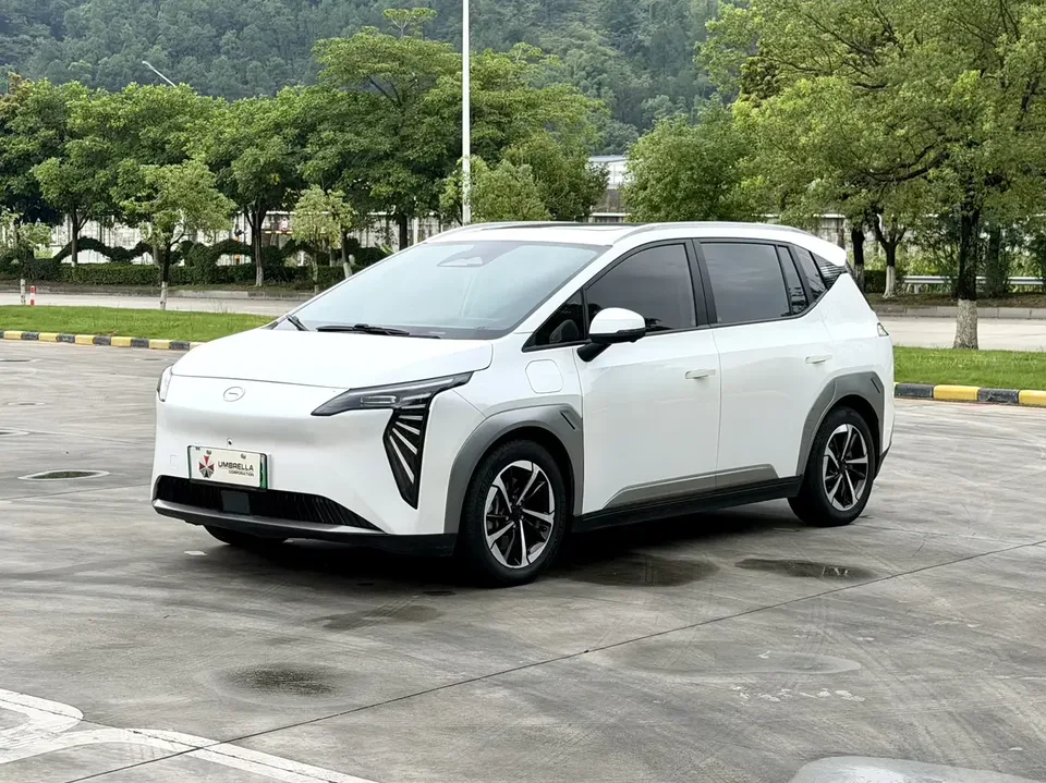 AION Y AION Y 2023 Plus 510 Smart Edition 2023 — photo 1, buy with delivery to Moscow