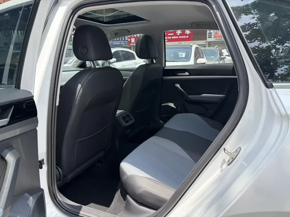 Volkswagen Lavida Lavida 2023 Modified 1.5L Automatic 5 million version 2024 — thumbnail 3