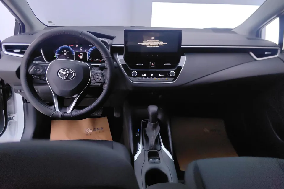 Toyota Levin Lei Ling 2024 Hybrid 1.8L Deluxe Edition 2025 — thumbnail 4