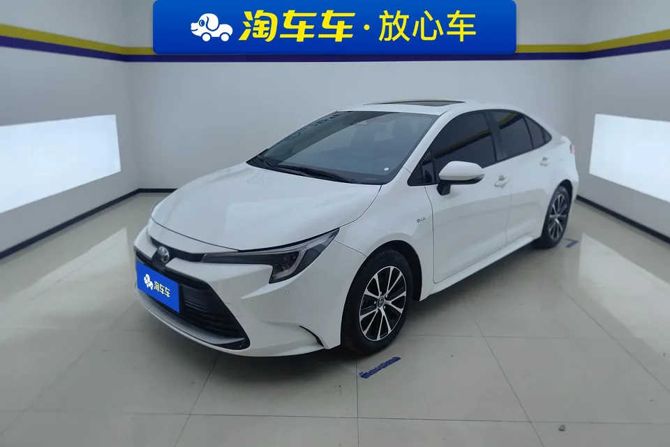 Toyota Levin Lei Ling 2024 Hybrid 1.8L Deluxe Edition 2025 — photo 1, buy with delivery to Moscow