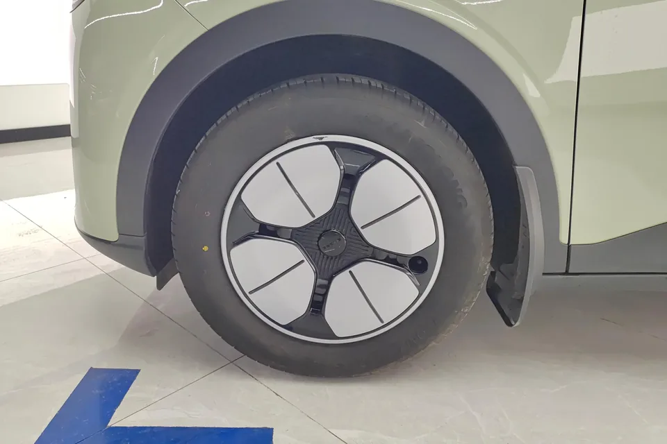 Geely Star Wish Star Wish 2025 310km Youth Edition 2025 — thumbnail 3