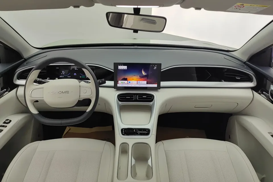 Geely Star Wish Star Wish 2025 310km Youth Edition 2025 — thumbnail 4