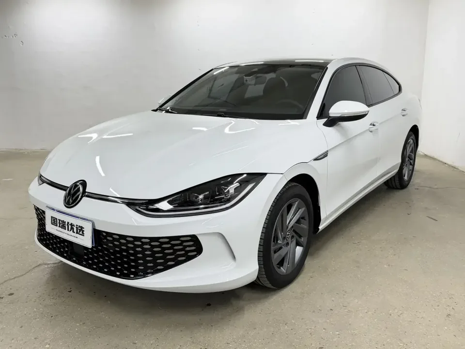 Volkswagen Lamando Lingdu 2023 Lingdu L 280TSI DSG Hot Edition 2023 — photo 1, buy with delivery to Moscow