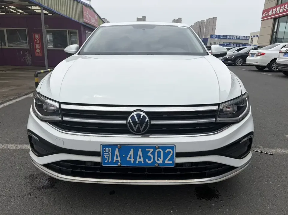 Volkswagen Bora Bora 2023 200TSI DSG Joy Travel PRO Edition 2023 — thumbnail 3