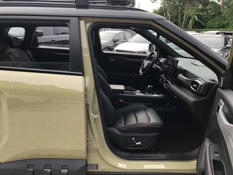 Geely Cowboy cowboy 2025 1.5TD Fun Wild Edition 2026 — thumbnail 2