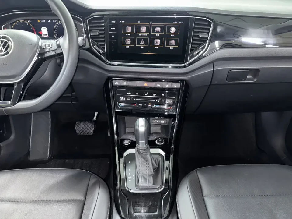 Volkswagen T-Roc TANG 2022 280TSI DSG 2WD Comfort PLUS 2023 — thumbnail 3