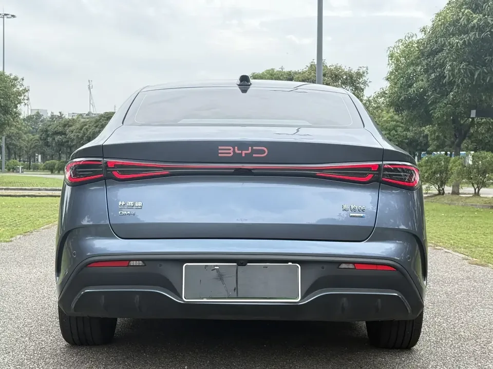BYD Seal 06DM Seal 06DM 2025 DM-i 120KM Premium Edition 2025 — thumbnail 2