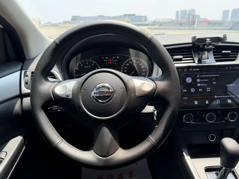 Nissan Sylphy Sylphy 2024 Modified classic 1.6L XE+ CVT large screen version 2025 — thumbnail 4