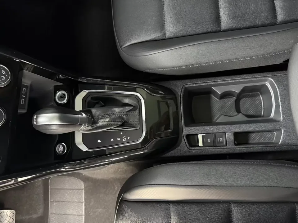 Volkswagen T-Roc TANG 2022 280TSI DSG 2WD Comfort PLUS 2023 — thumbnail 4
