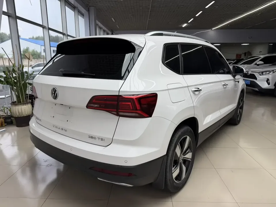 Volkswagen Tharu tuyue 2022 280TSI 2WD Deluxe Edition 2022 — thumbnail 2