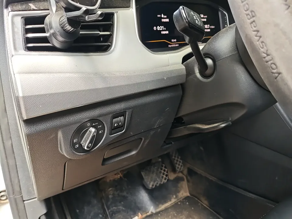 Volkswagen Bora Bora 2023 280TSI DSG Premium Edition 2023 — миниатюра 4