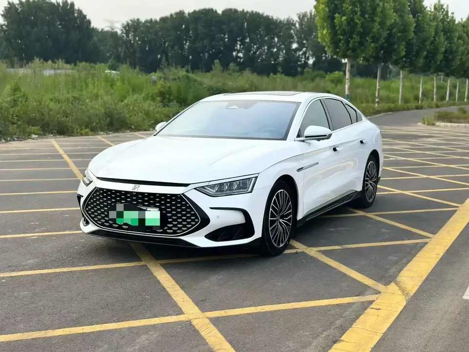 BYD Han DM Chinese DM 2022 DM-i 121KM Premium 2022 — photo 1, buy with delivery to Moscow