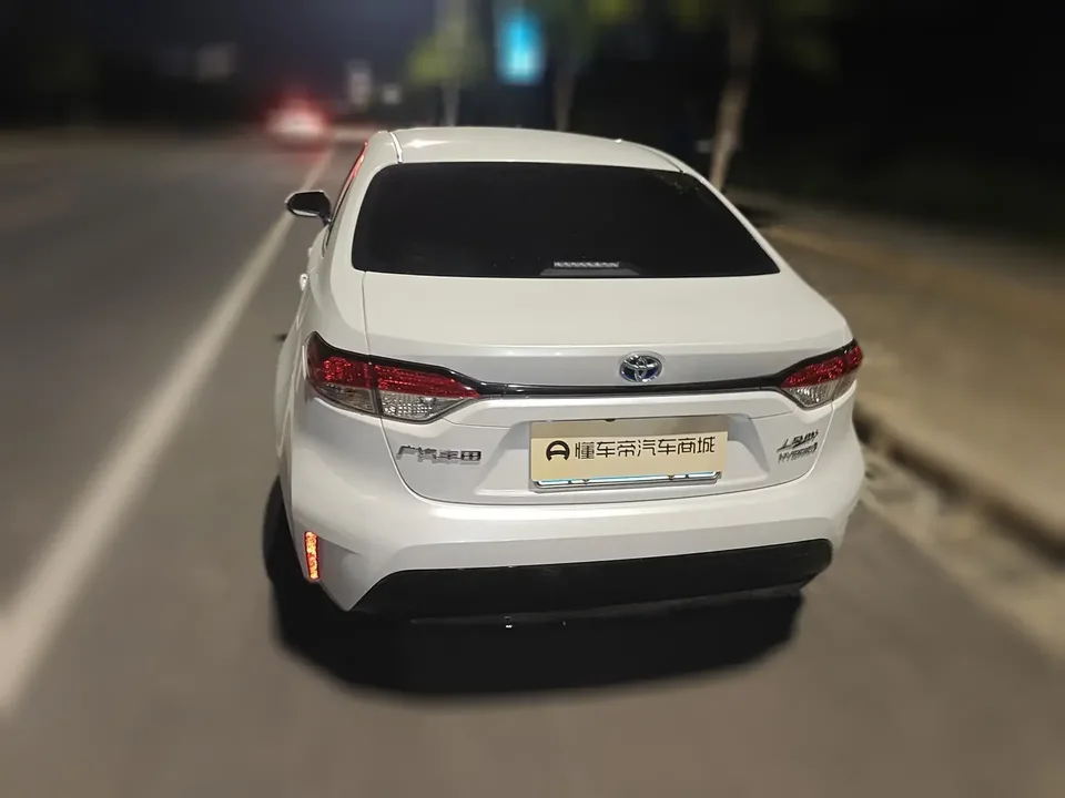 Toyota Levin Lei Ling 2023 Hybrid 1.8L Deluxe Edition 2024 — миниатюра 2