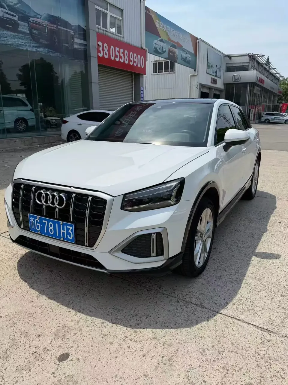 Audi Q2L Audi Q2L 2022 35 TFSI Luxury Elegance 2022 — photo 1, buy with delivery to Moscow