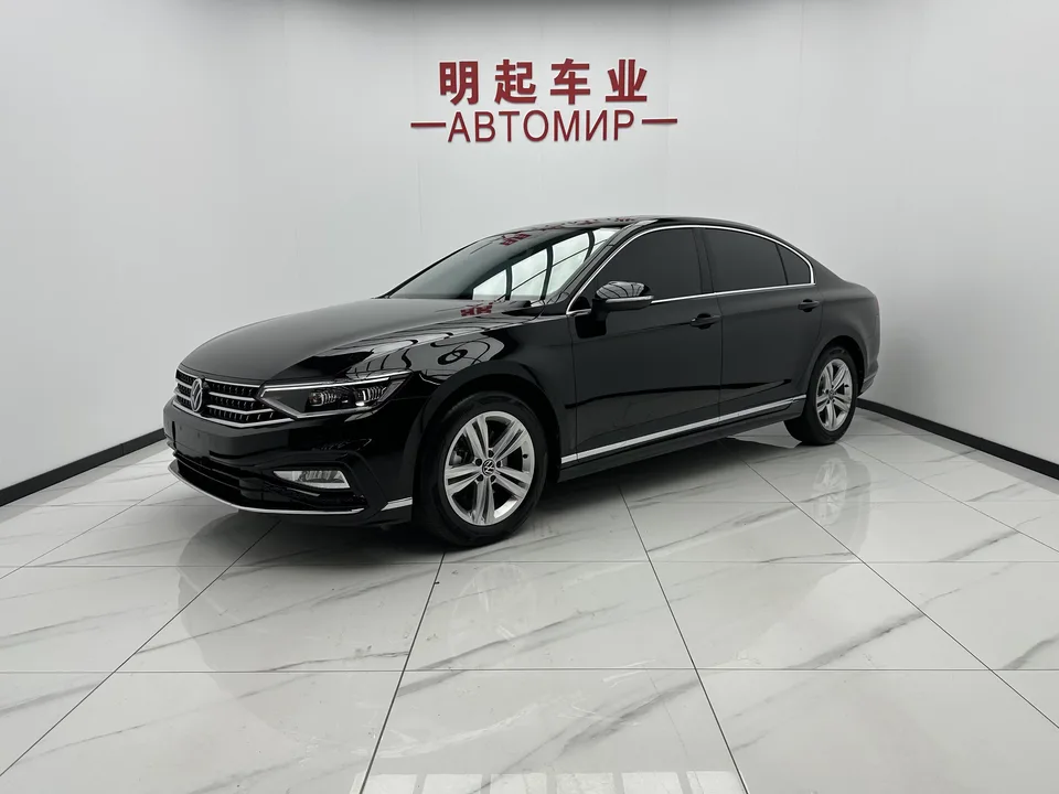 Volkswagen Magotan Magotan 2023 2 millionth anniversary edition 280TSI DSG comfort model 2024 — photo 1, buy with delivery to Moscow