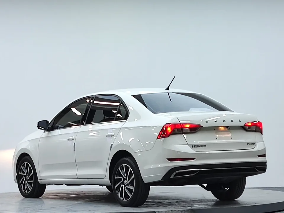 Skoda Xin Rui Xin Rui 2022 1.5L Automatic Comfort Edition 2022 — thumbnail 2