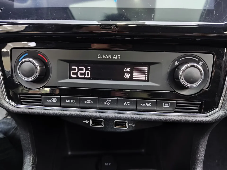 Skoda Xin Rui Xin Rui 2022 1.5L Automatic Comfort Edition 2022 — thumbnail 3