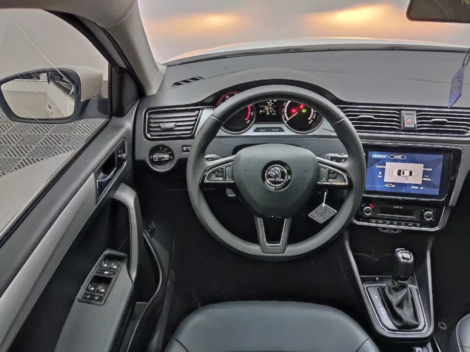 Skoda Xin Rui Xin Rui 2022 1.5L Automatic Comfort Edition 2022 — thumbnail 4