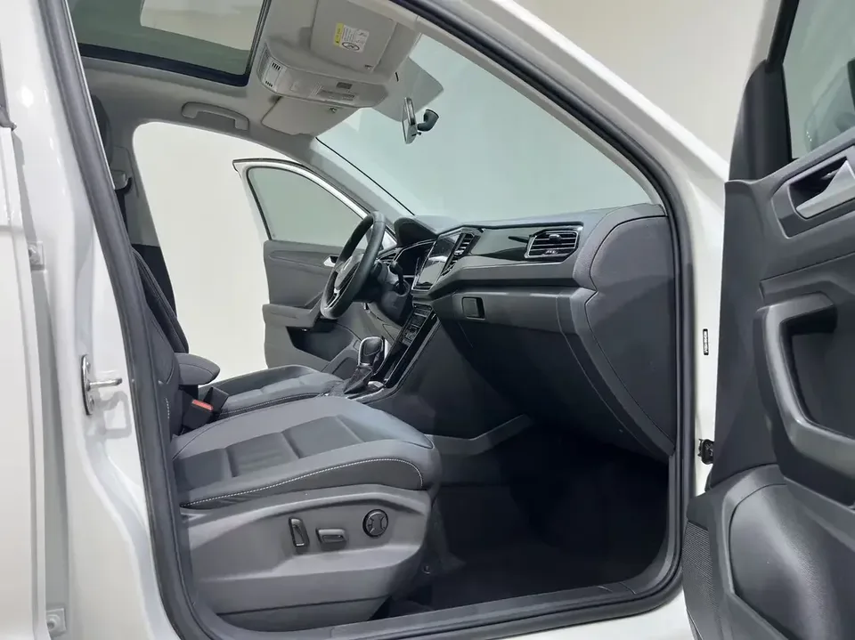 Volkswagen T-Roc TANG 2022 280TSI DSG 2WD Comfort PLUS 2022 — thumbnail 3