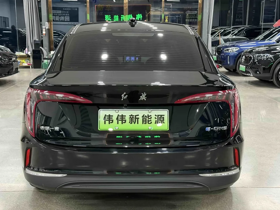 Hongqi E-QM5 Hongqi E-QM5 2023 Basic travel version 2024 — thumbnail 2