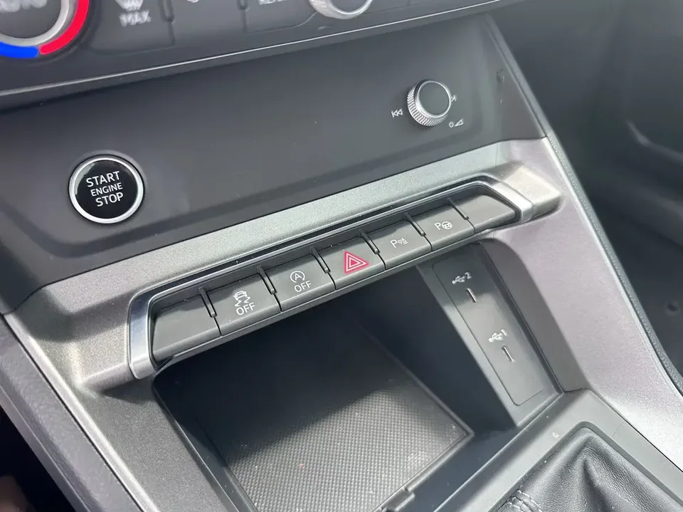 Audi Q3 Audi Q3 2023 35 TFSI Stylish Dynamic 2023 — thumbnail 4