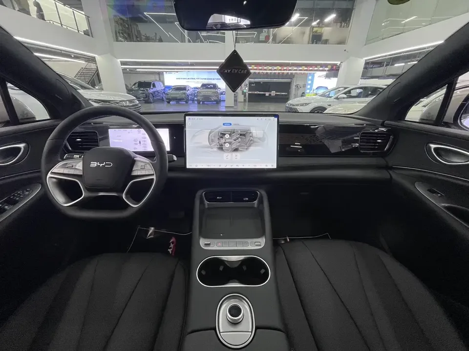 BYD Sea Lion 06DM Sea Lion 06DM 2025 DM-i 205KM Navigator Plus Edition 2025 — thumbnail 3