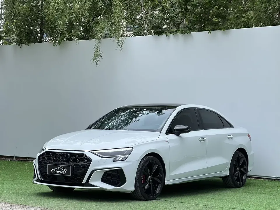 Audi A3 Audi A3 2022 A3L Limousine 35 TFSI Luxury Sports 2022 — photo 1, buy with delivery to Moscow