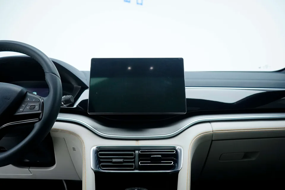 BYD Song PLUS DM Song PLUS DM 2021 DM-i 110KM 2WD Flagship 2023 — thumbnail 4