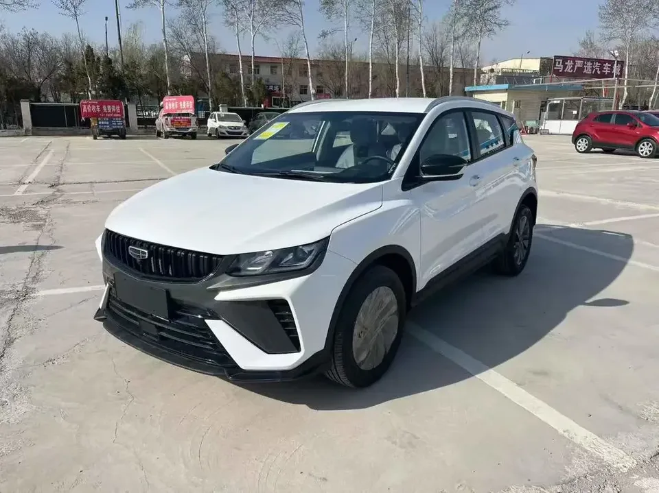 Geely Coolray SX11 Binyue 2025 Binyue L 1.5TD DCT Beyond Edition 2026 — photo 1, buy with delivery to Moscow