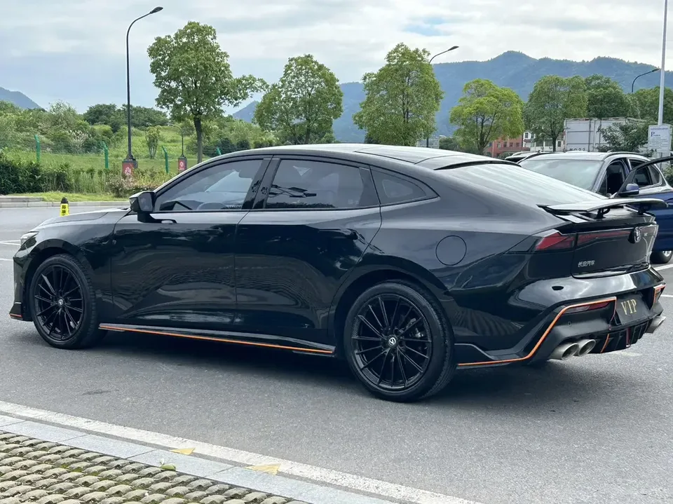 Changan UNI-V Changan UNI-V 2023 1.5T Smart Pilot 2023 — thumbnail 2
