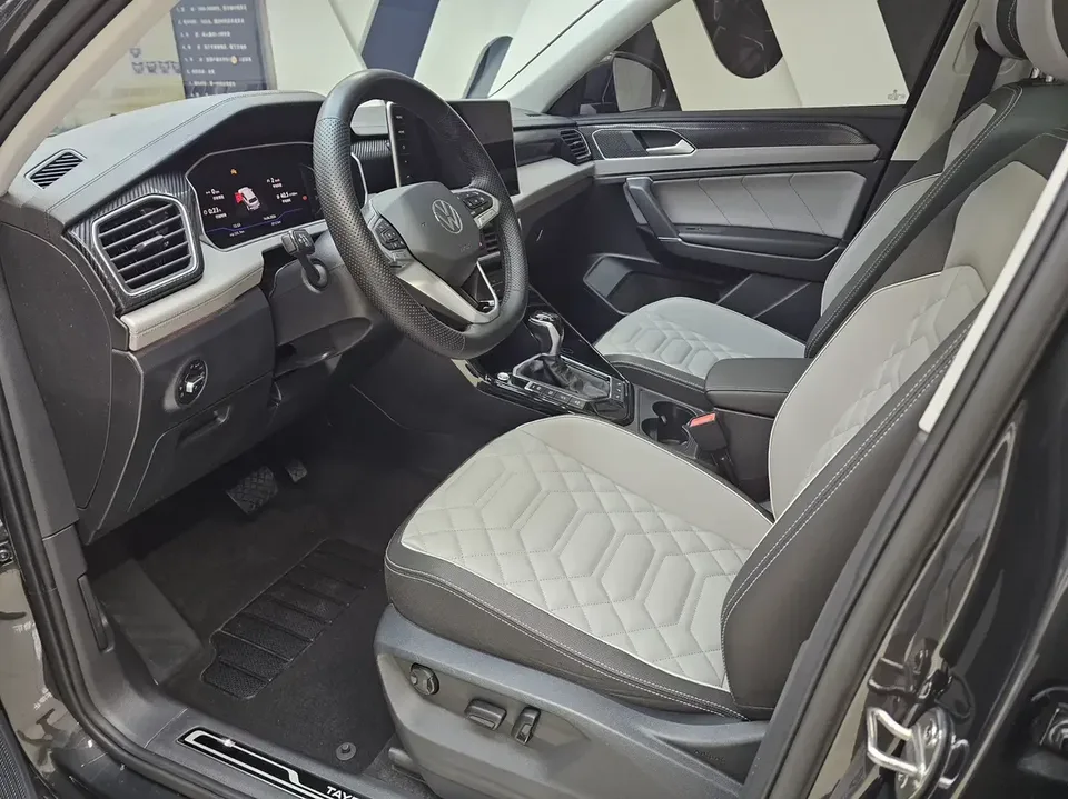 Volkswagen Tayron Tanyue 2023 280TSI 2WD Luxury Plus Advanced Edition 2023 — thumbnail 5